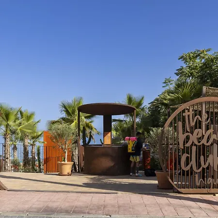 公寓 Stylish With Large Terrace In Higueron