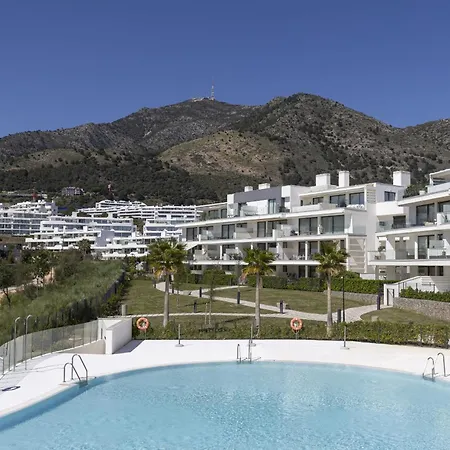 Stylish With Large Terrace In Higueron *