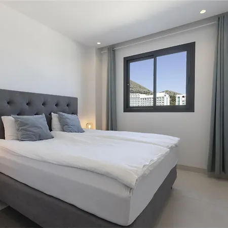 Stylish With Large Terrace In Higueron