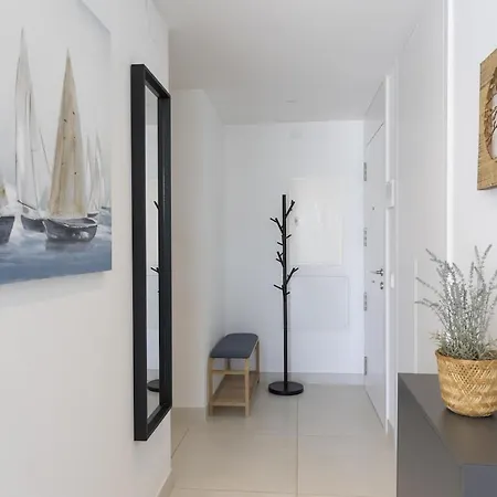 Stylish With Large Terrace In Higueron *