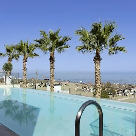 아파트 Stylish With Large Terrace In Higueron