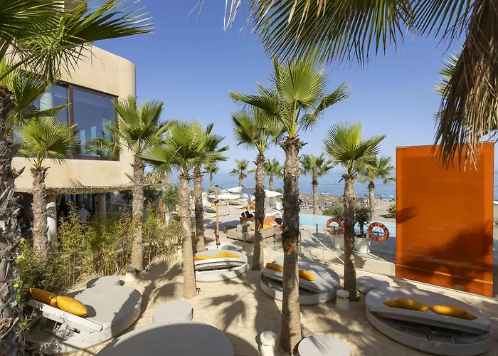 Appartamento Stylish With Large Terrace In Higueron