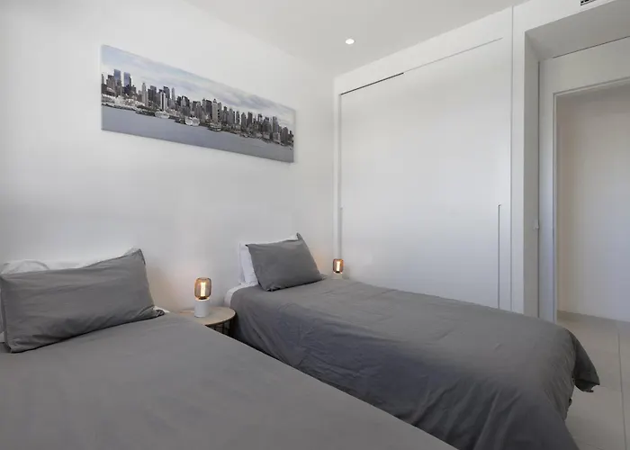 Appartamento Stylish With Large Terrace In Higueron *