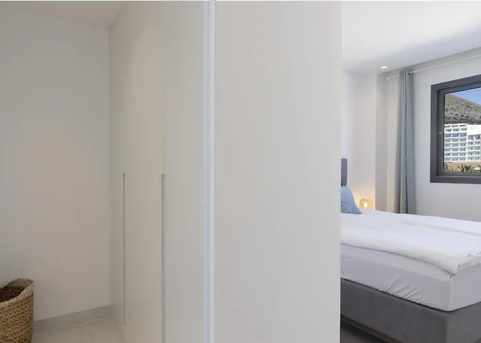 Appartamento Stylish With Large Terrace In Higueron Fuengirola