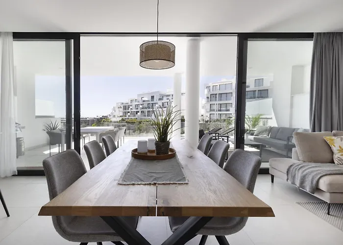 Stylish With Large Terrace In Higueron Appartamento Fuengirola